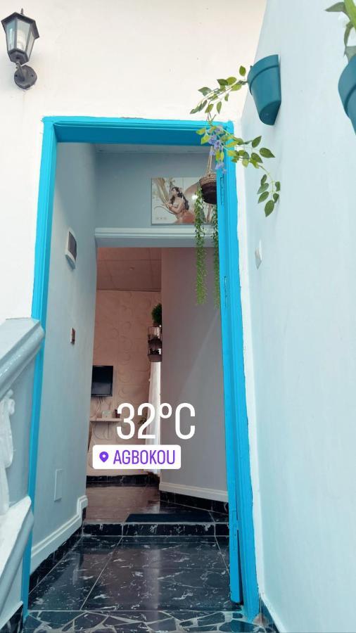 Bel Appartement Avec Petit Balcon Sympa Porto-Novo Exterior photo