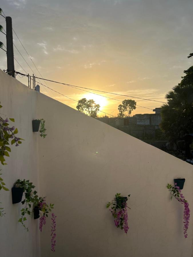 Bel Appartement Avec Petit Balcon Sympa Porto-Novo Exterior photo